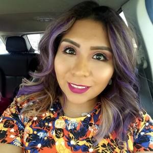 Meet your Posher, Laura